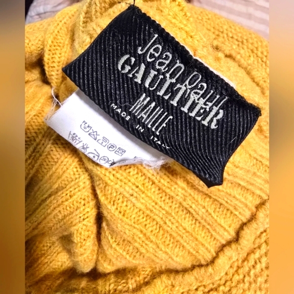 Jean Paul Gaultier Cozy Yellow wool Knit Hat. Size M - Picture 3 of 6
